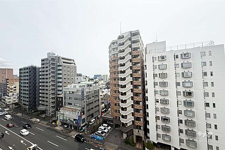 バルコニーからの眺め(東方向)
