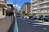 その他：敷地の南東側前面道路（北東側から）