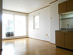 ロジュマンＮＯＤＡ　Ａ 203 2階2LDKのリビング/ダイニング