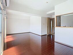 サンビーム八代 201 2階1LDKのリビング/ダイニング