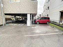 7 / 11