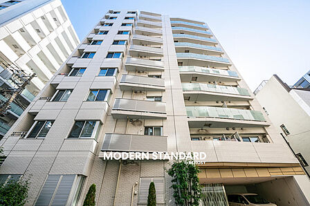 ■　外観　■　RC造(鉄筋コンクリート)地上10階建です。