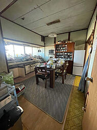 高松市三谷町　中古戸建 5DKのリビング/ダイニング