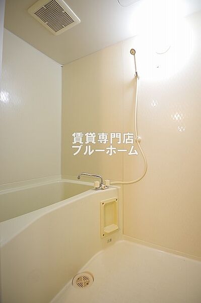 浴室：キレイなお風呂！