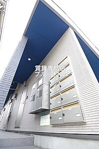 外観：木造2階建ての物件！