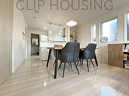 八王子市石川町 中古戸建 4LDKのリビング/ダイニング