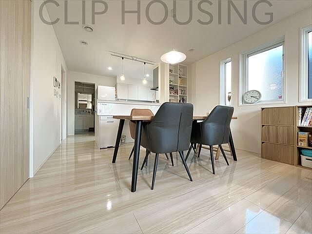 リビング/ダイニング 八王子市石川町