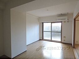 JR東海道・山陽本線 長岡京駅 徒歩17分の賃貸マンション 1階2LDKのリビング/ダイニング