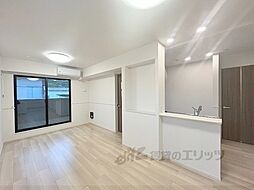 クローバー 204 2階2LDKのリビング/ダイニング