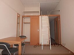 レオパレスＴｏｍｏＮａ 105 1階1Kのリビング/ダイニング