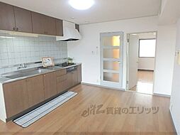 アーチスト島田 2階3LDKのリビング/ダイニング