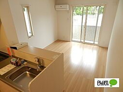 JR東海道・山陽本線 篠原駅 徒歩6分の賃貸アパート 2階1LDKのリビング/ダイニング