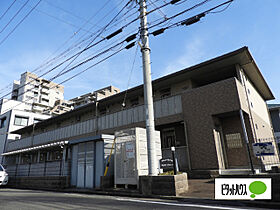 滋賀県近江八幡市中村町（賃貸アパート1K・2階・30.39㎡） その1