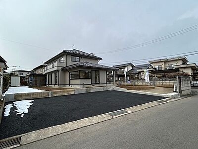 外観：駐車スペースをワイドに確保！