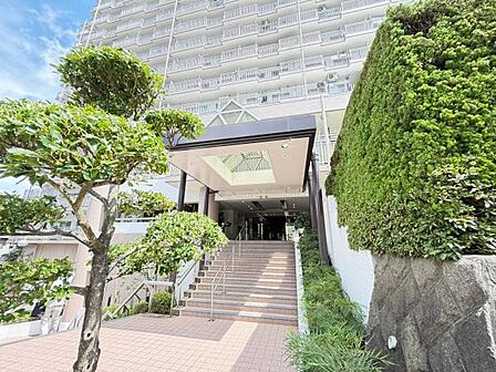 エントランスです。皆様やお客様をお出迎え致します。