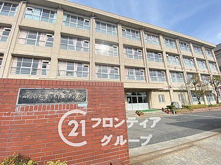 西宮市立深津中学校 徒歩15分。 1180m