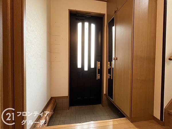 玄関を拡大表示