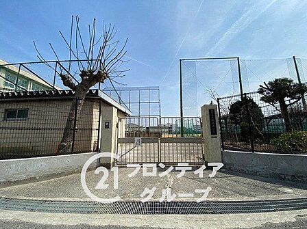 西宮市立浜脇中学校 徒歩15分。 1130m