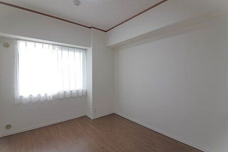 マイホームは一生に一度の大きな買い物だからこそ、納得いくまで情報を集めてほしいと思います。疑問はどんどんスタッフにぶつけてください