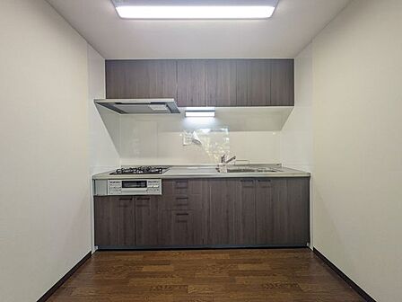 はじめてのご相談でも、経験豊富なスタッフが丁寧にお話を伺います。住まいのことで気になることがあれば、いつでもお声がけください