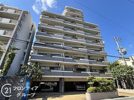 住まい選びは、価格や立地だけでなく、将来の暮らし方まで含めて考えることが大切です。今の段階で気になっていることを、まずスタッフに話してみてください
