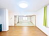 室内：【室内】一度ご内覧いただき、家具配置のイメージをしてみてはいかがですか？
