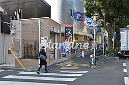 江戸川橋駅(東京メトロ 有楽町線) 徒歩7分。 540m