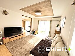 龍ケ崎市藤ケ丘7丁目　〜中古戸建〜 4SLDKのリビング/ダイニング