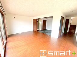 龍ケ崎市白羽　〜売邸宅〜 6SLDKのリビング/ダイニング