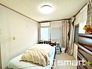 ～2面採光の明るいお部屋～ ・洋室は2面採光とする事で穏やかな陽の入る明るい空間となっております。 ・くつろぎのプライベート時間を明るい空間で穏やかにお過ごしいただけます。 