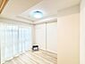 子供部屋：窓からのやさしい光が心地よいプライベートルーム