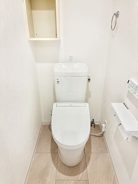 清潔感のある白を基調とした落ち着ける空間
