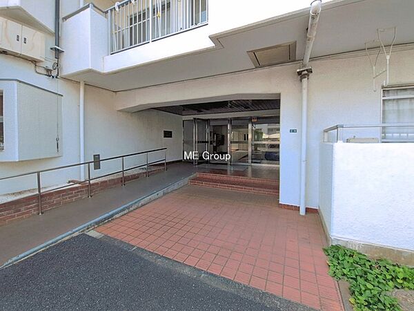 エントランスを拡大表示