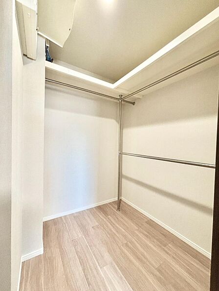 ウォークインクローゼットのある住まいでスッキリ快適な生活を