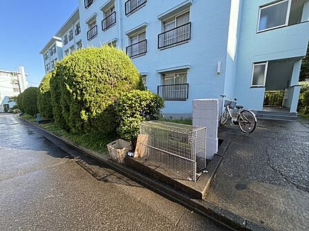 落ち着いた雰囲気のエントランス