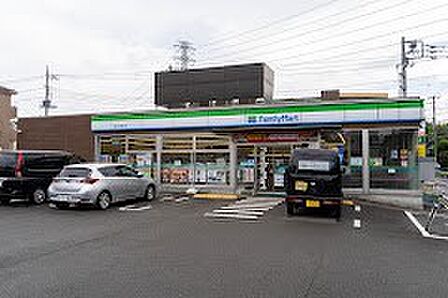 コンビニ 400m ファミリーマート 滝山中央通り店
