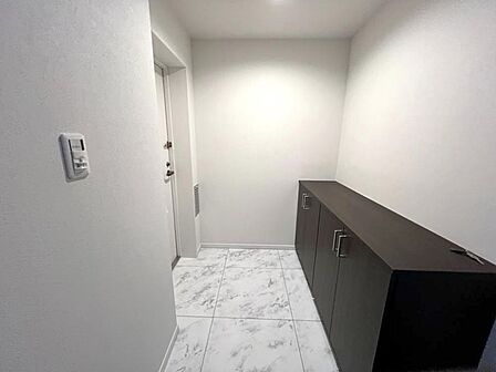 家族の帰宅やお客様をあたたかく迎える玄関