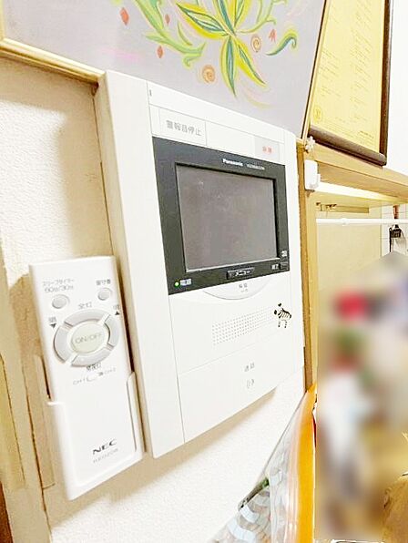 TVモニター付インターフォンが付いていてセキュリティ充実