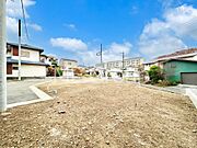 建築条件付き売地ではございませんので、お好きなハウスメーカーで建築可能です。