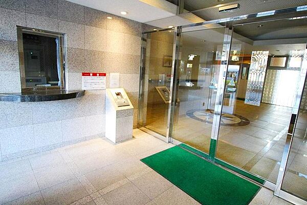 エントランスを拡大表示