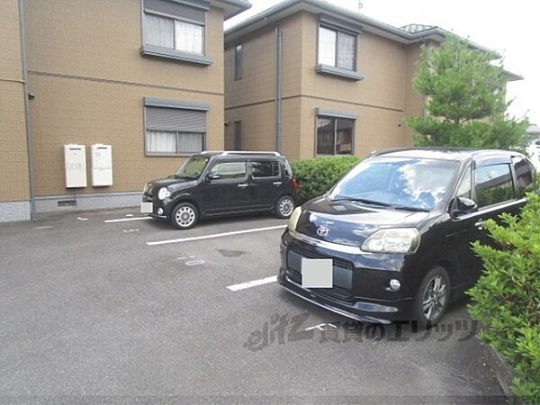 駐車場：駐車場