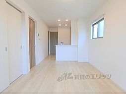 近江鉄道八日市線 太郎坊宮前駅 徒歩2分の賃貸アパート 2階2LDKのリビング/ダイニング