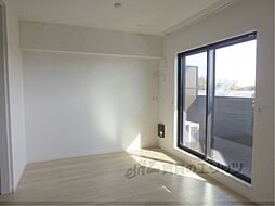 ラクーン守山 3階1LDKのリビング/ダイニング