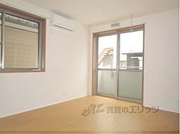 ルート・エイト 102 1階1LDKのリビング/ダイニング