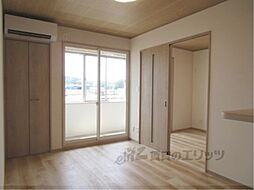 JR草津線 甲賀駅 徒歩12分の賃貸アパート 2階1LDKのリビング/ダイニング