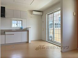 グリーン琥珀　II 104 1階1LDKのリビング/ダイニング