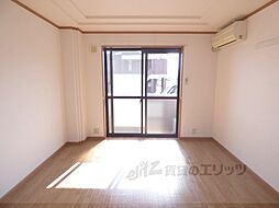 グランディール 2階1Kのリビング/ダイニング