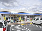 ローソン　長浜山階町店まで600メートル
