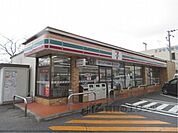 セブンイレブン　水口綾野店まで500メートル