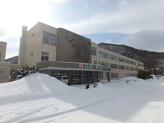 札幌市立山鼻中...